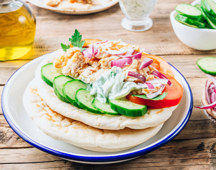 Mo: Gyros mit Zaziki und Krautsalat 